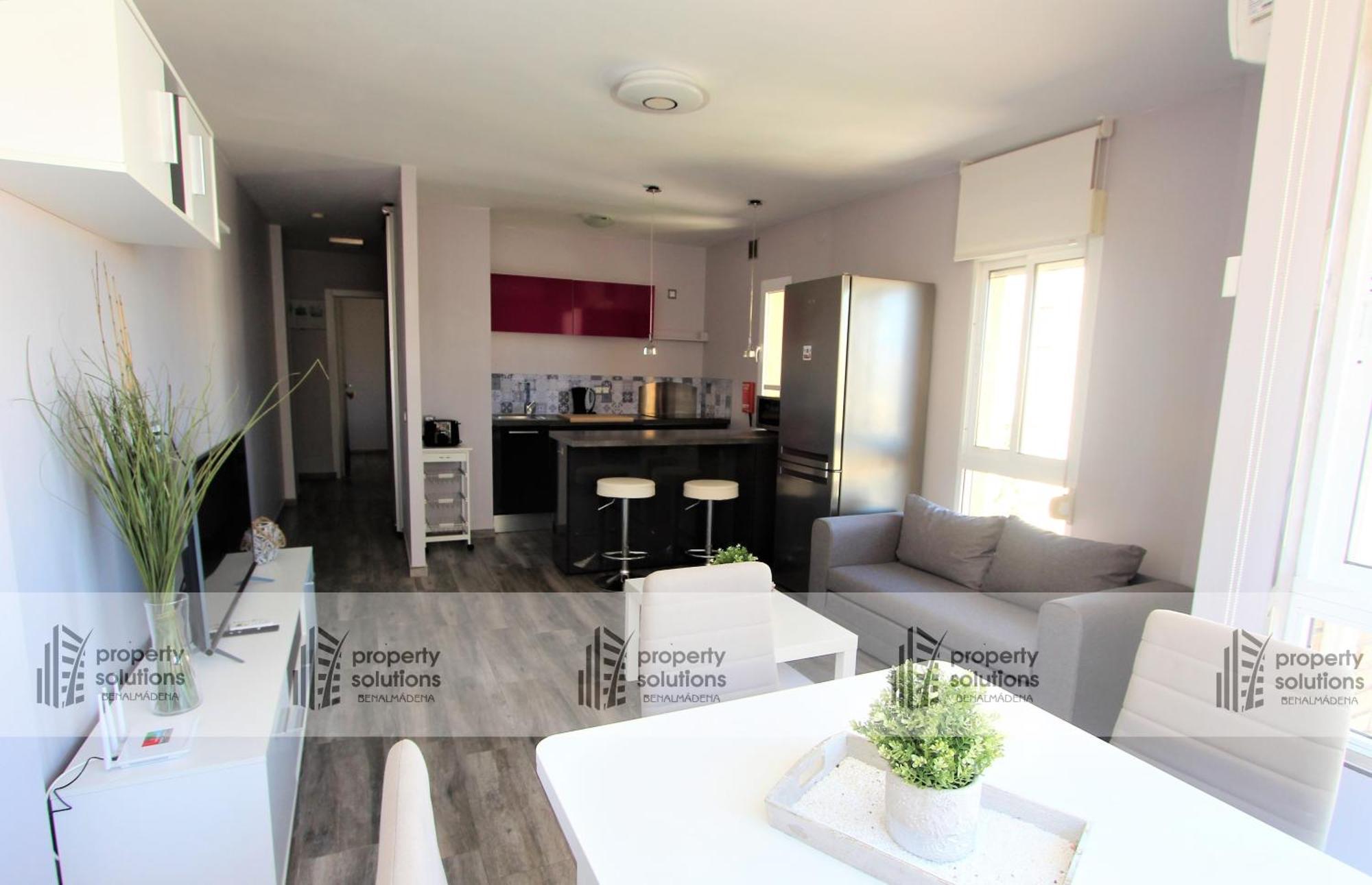 645 Aguila Apartamentos - Vista Al Mar - Cerca De Tren, Restaurantes, Tiendas - Playa A 10 Min Caminando Benalmádena Esterno foto