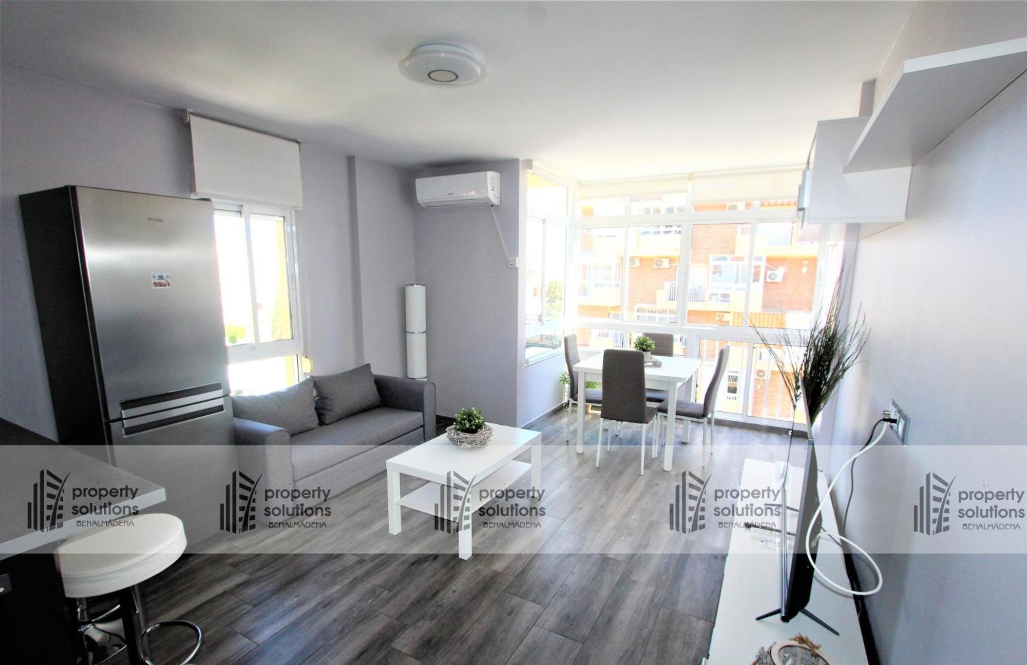 645 Aguila Apartamentos - Vista Al Mar - Cerca De Tren, Restaurantes, Tiendas - Playa A 10 Min Caminando Benalmádena Esterno foto