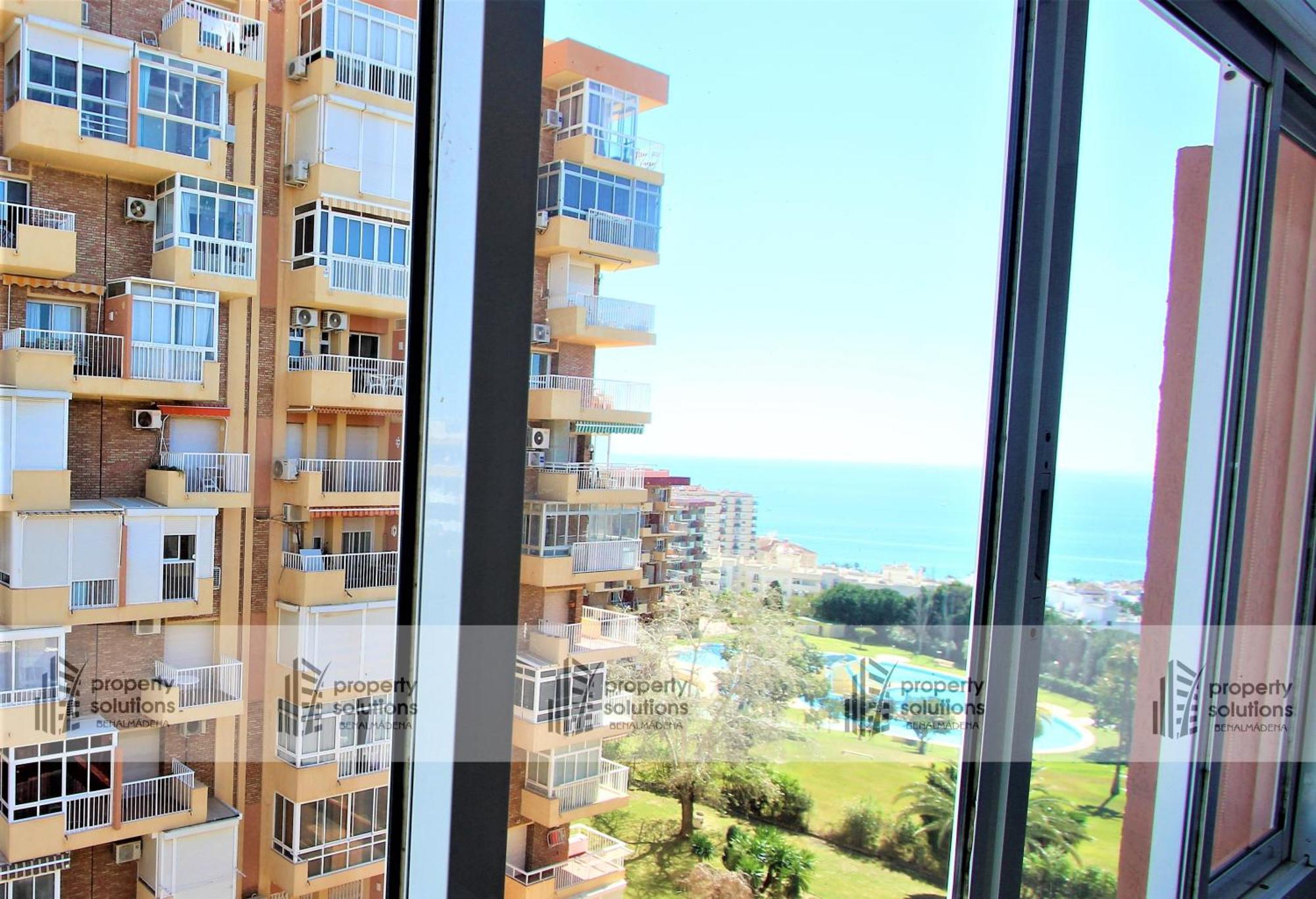 645 Aguila Apartamentos - Vista Al Mar - Cerca De Tren, Restaurantes, Tiendas - Playa A 10 Min Caminando Benalmádena Esterno foto