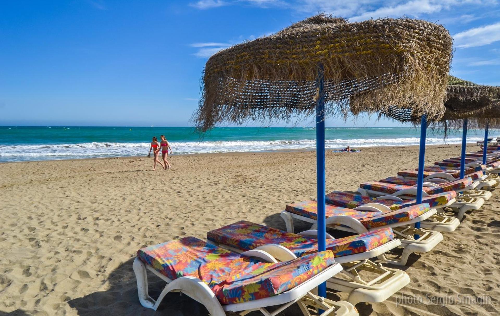 645 Aguila Apartamentos - Vista Al Mar - Cerca De Tren, Restaurantes, Tiendas - Playa A 10 Min Caminando Benalmádena Esterno foto